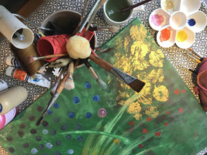 penslar och färger till kursen Vedic Art