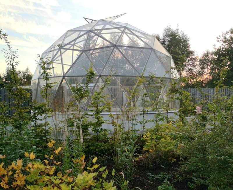 Biodome i Chakraträdgården